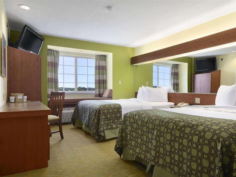 Super 8 By Wyndham San Antonio Airport North Hotell Eksteriør bilde